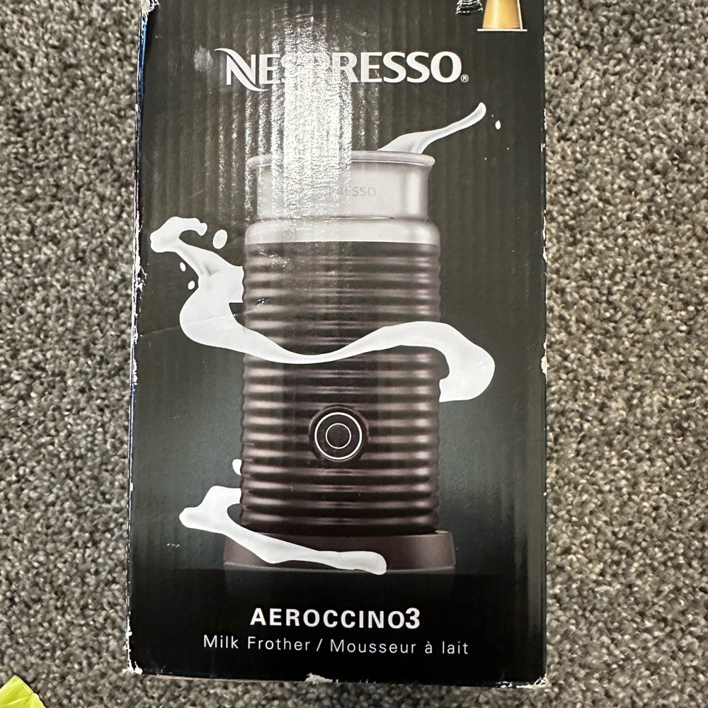 Nespresso Aeroccino 3 Milk Frother Black and Silver NWT - Picture 5 of 10